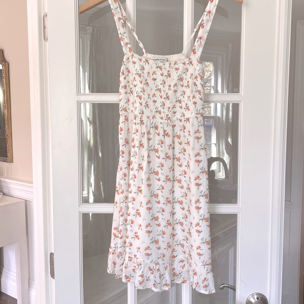Xs peaches Abercrombie and Fitch dress like new!